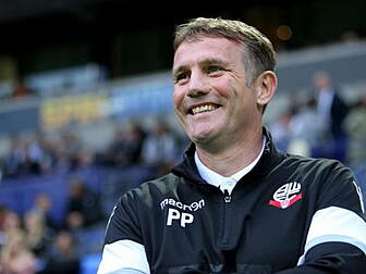 Phil Parkinson takes over at S...